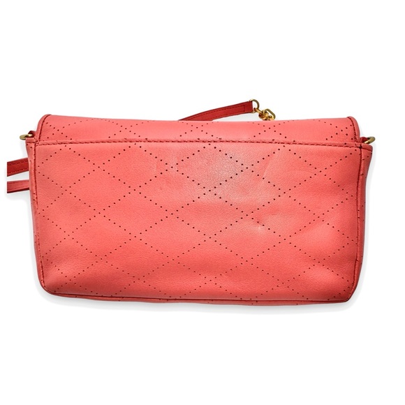 Marc Jacob’s Leather Crossbody in Coral w/ Chain Strap & Card Slots! - Picture 3 of 8